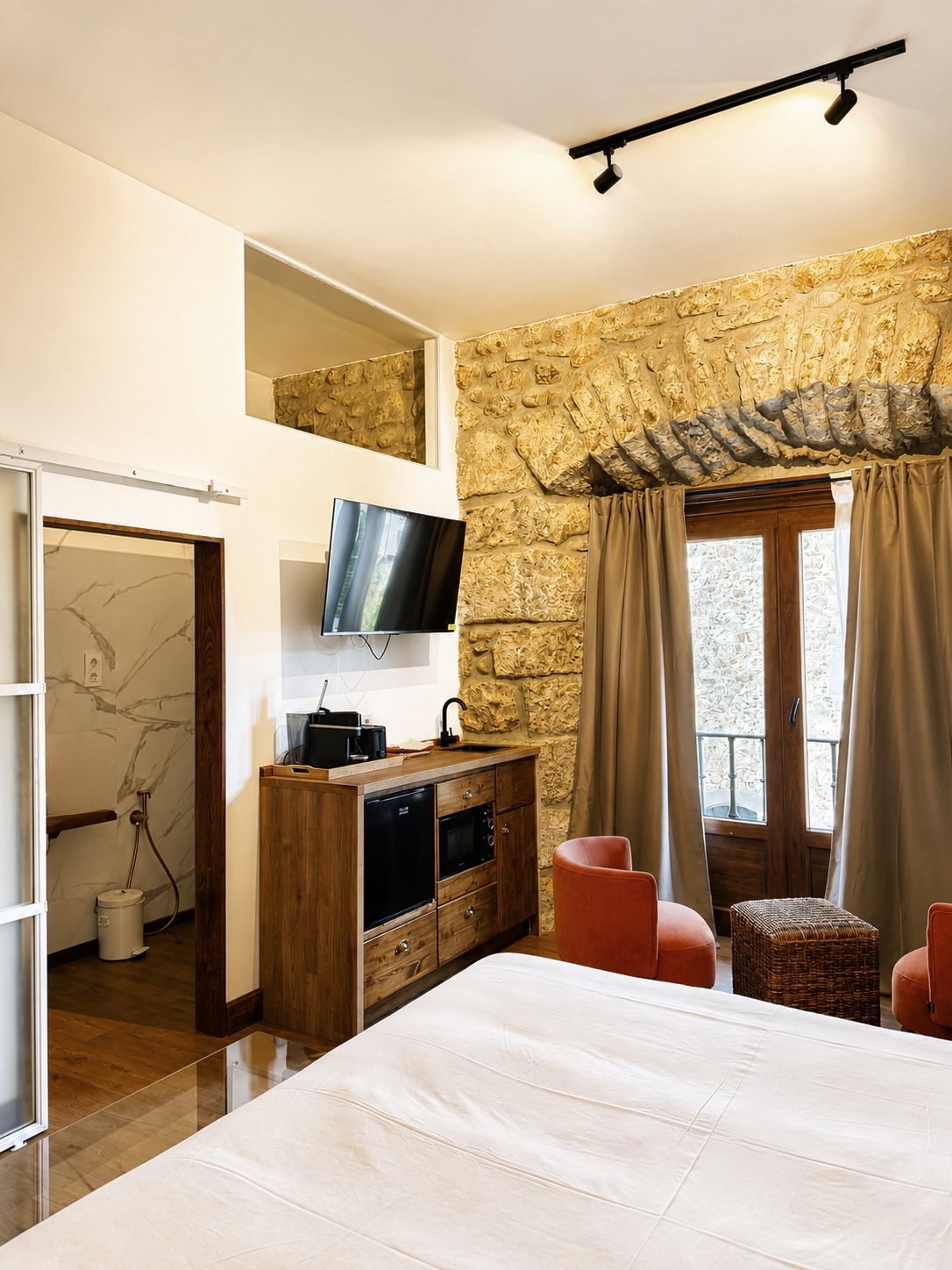 Río — suite junto al río en Potes